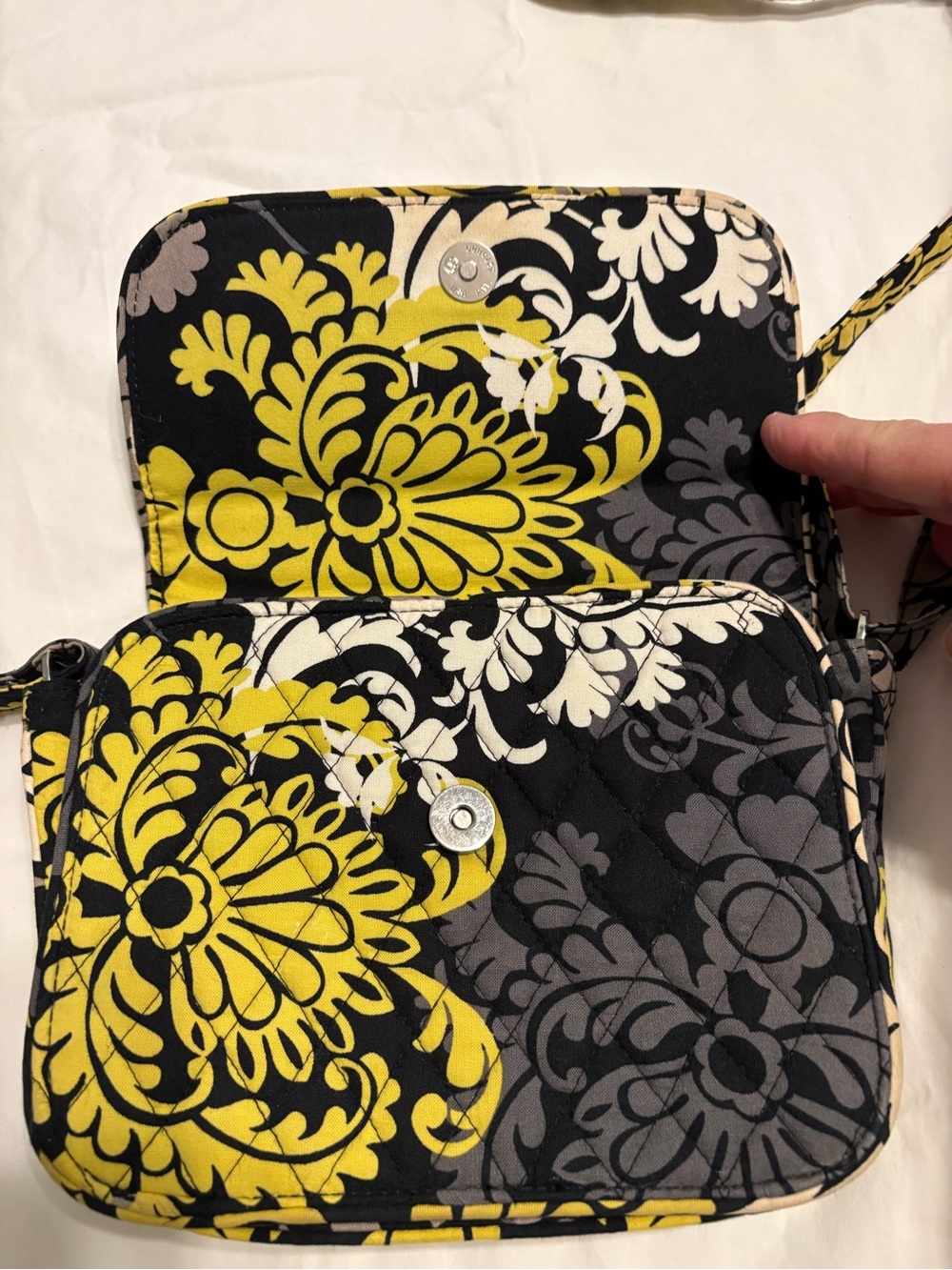 VERA BRADLEY Baroque Retired Winter2010 Hipster Crossbody Adjustable Strap Purse - Picture 6 of 9